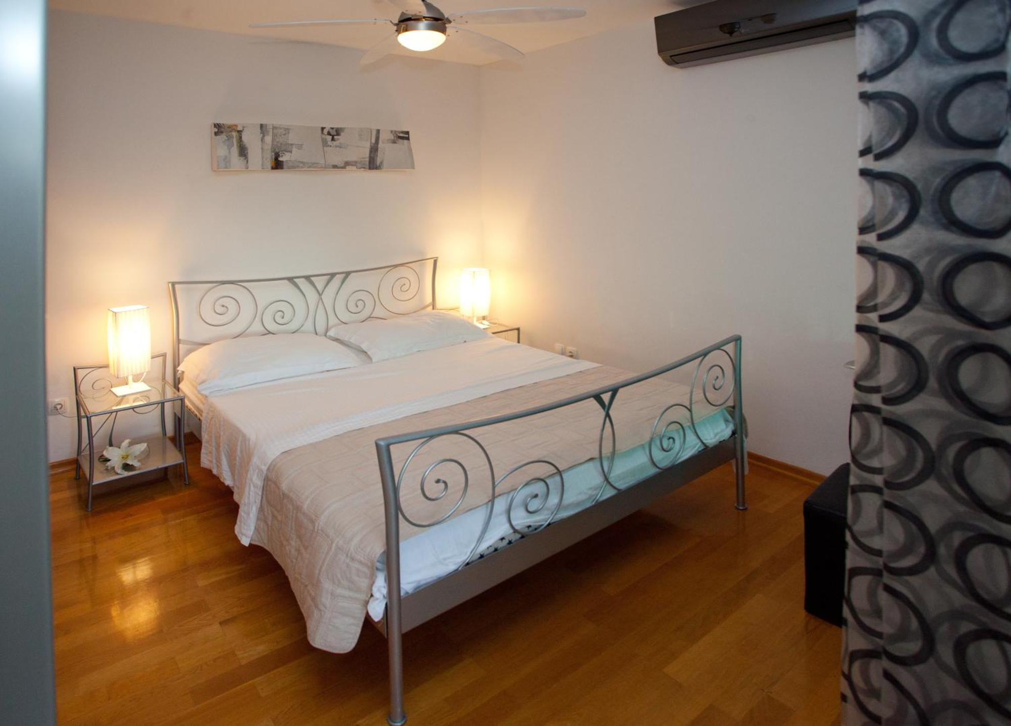 Residence Apartments Anamaria Подстрана Номер фото